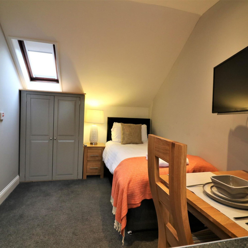 Room 5, Linden Cottage Room 4 - Airdrie, North Lanarkshire