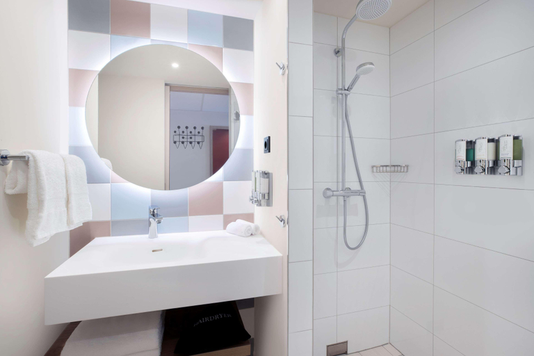 Bedroom 3, Hampton By Hilton Celle, Celle