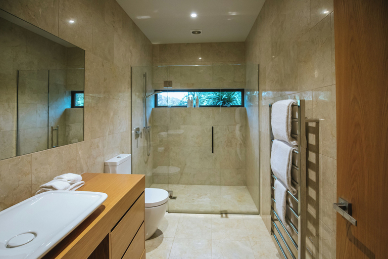 Bathroom, Aurum - Luxury Villa - Lake Views, Queenstown-Lakes