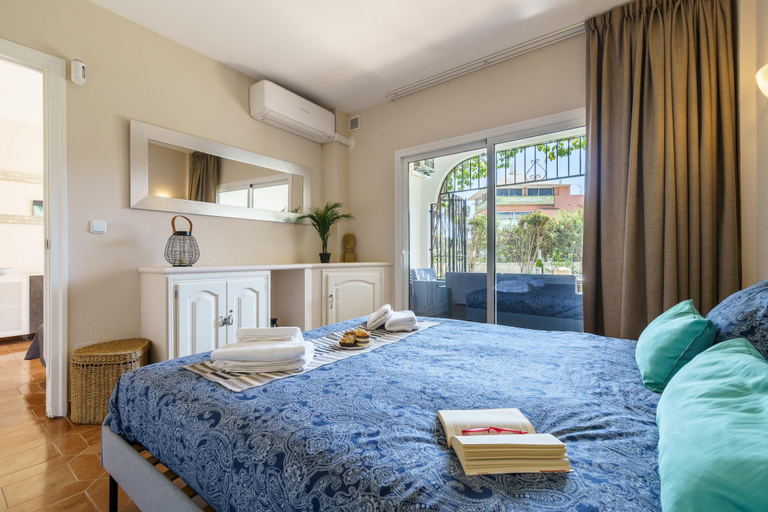 Room 4, Sunny Zoco Calahonda, Málaga