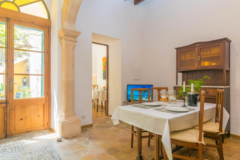 Others 5, Ca Sa Tia Bel in Alc dia, Baleares