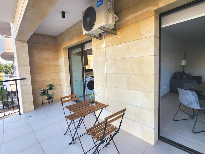 Others 2, Epicurian Residence