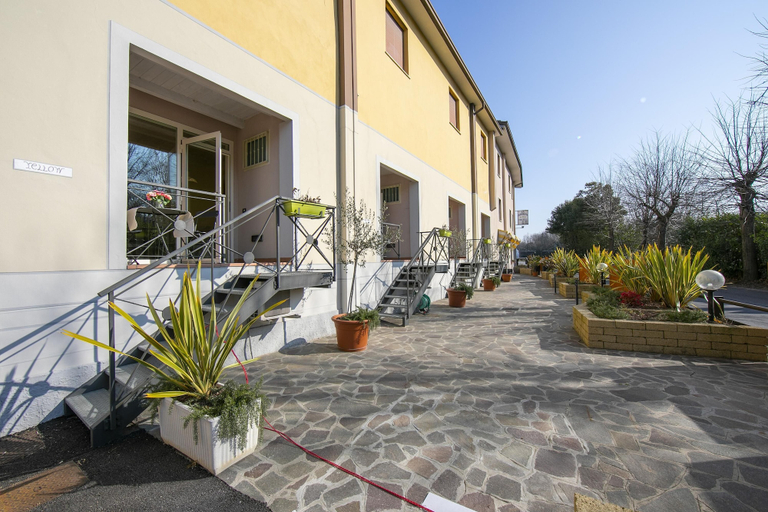 Room 5, Blue Apartment Desenzano With Wifi, Brescia