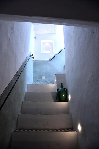 Others 4, B&B Tre Principi, Lecce