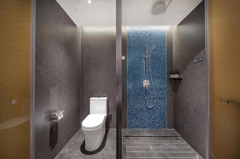 Bathroom 3, Howard Johnson Royal Hotel Shenzhen, Shenzhen