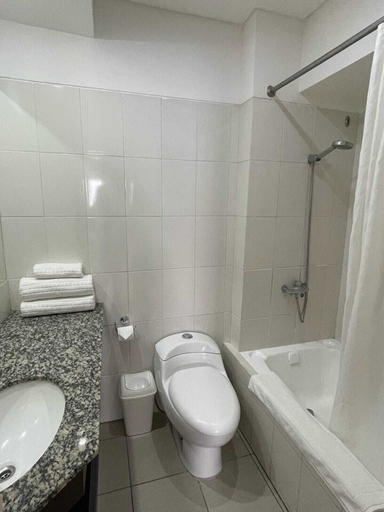 Bathroom 5, Terranova Suites, Andrés Ibáñez