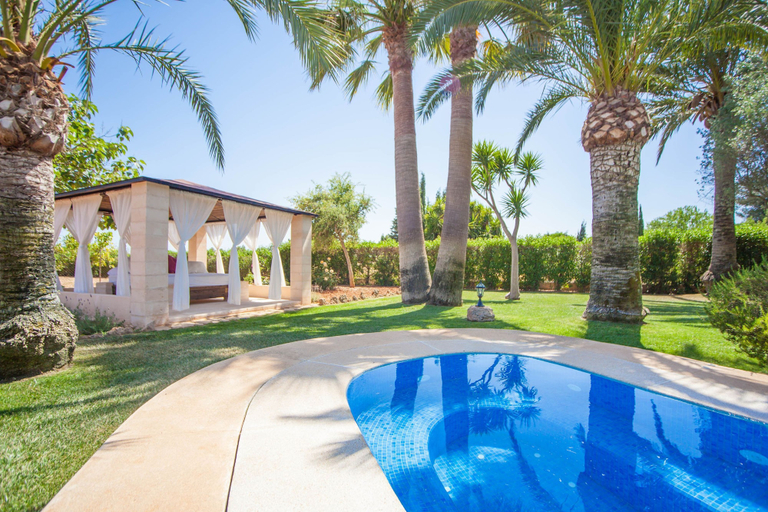 Room 1, Can Rovey in Inca With 4 Bedrooms and 4 Bathrooms, Baleares