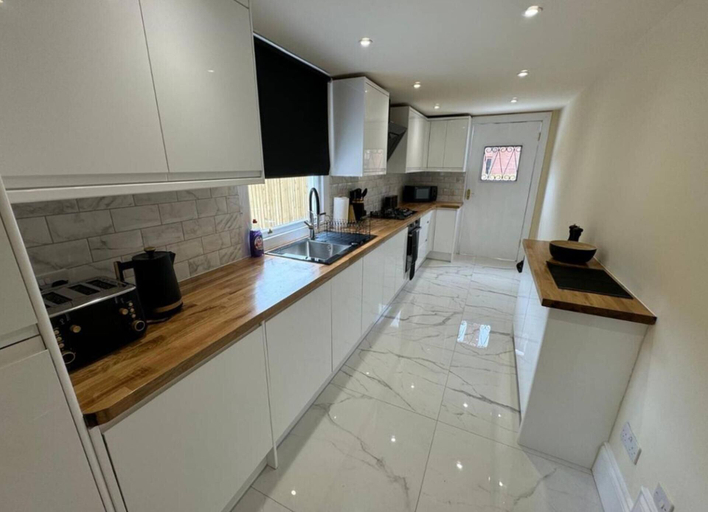 Others 5, Glasgow Central Paradise - Spacious 3- Bed House, Glasgow