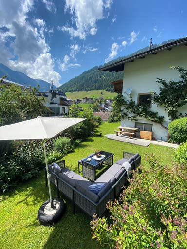 Others, Haus Sepp Finkenberg, Schwaz
