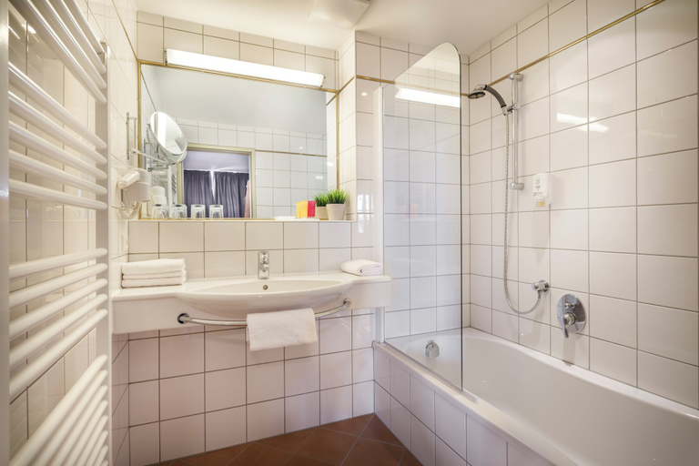 Bathroom 5, Valamar Obertauern Hotel, Sankt Johann im Pongau
