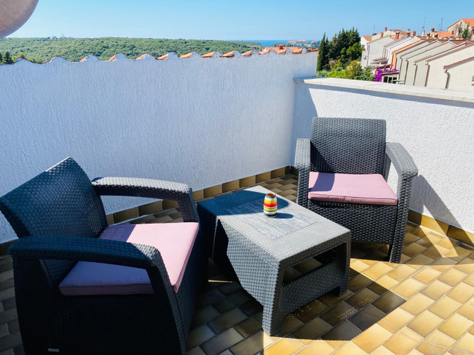 2, Apartments Vesna, Pula
