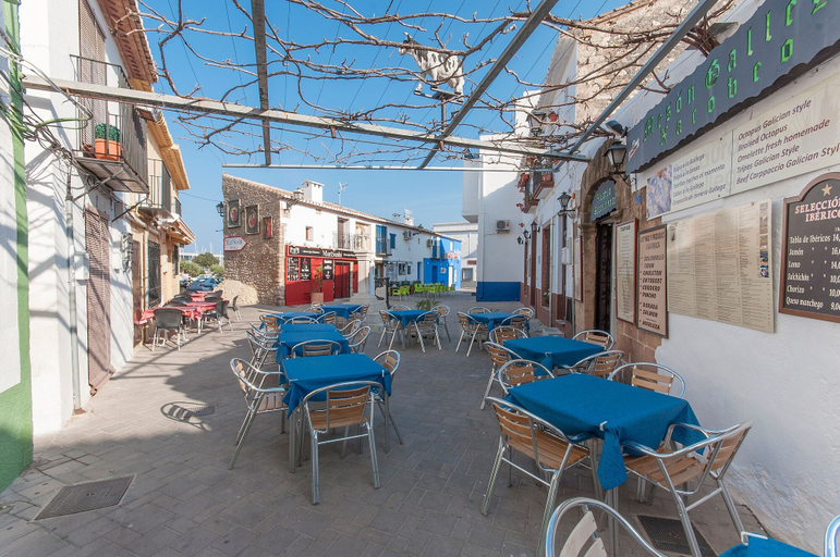 Food & Drinks, Cascades in D nia With 2 Bedrooms and 1 Bathrooms, Alicante