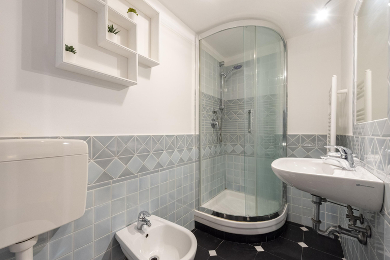 Room 4, Beautiful Flat In The Historic Center, Genova