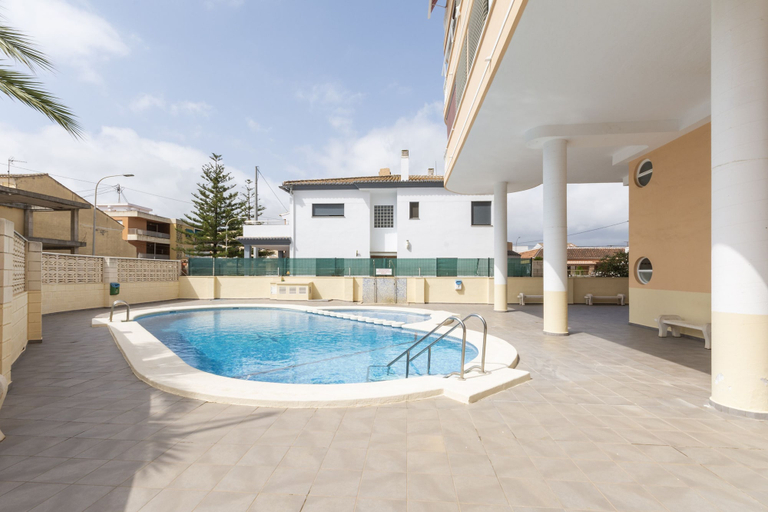 Room 5, Begonia in Daim s With 2 Bedrooms and 1 Bathrooms, Valencia