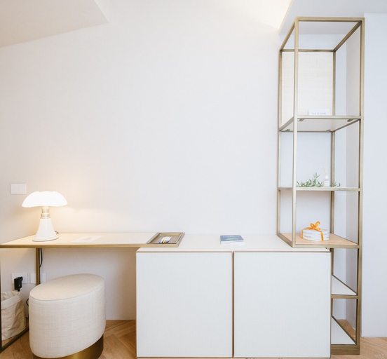 Others 5, Hotel Belvedere, Pistoia