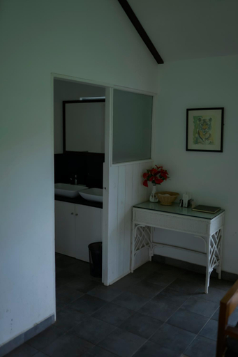 Bathroom 2, PEKOE Plantation Cottages by LexStays, Idukki