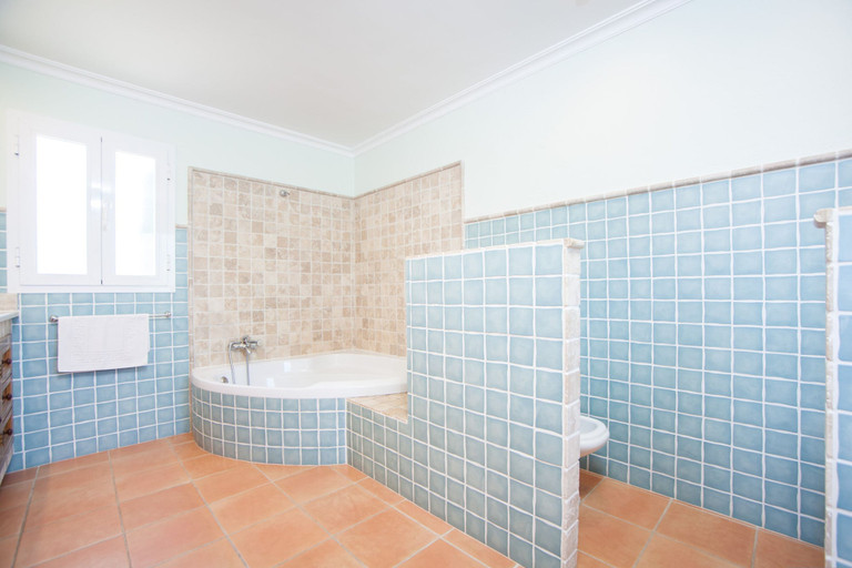 Bathroom 3, Can Boi Den Cifre in Pollen a, Baleares