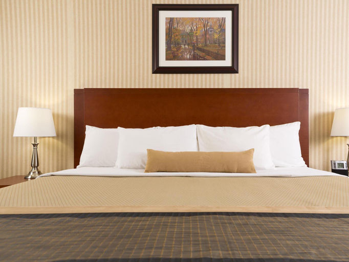 Bedroom 18