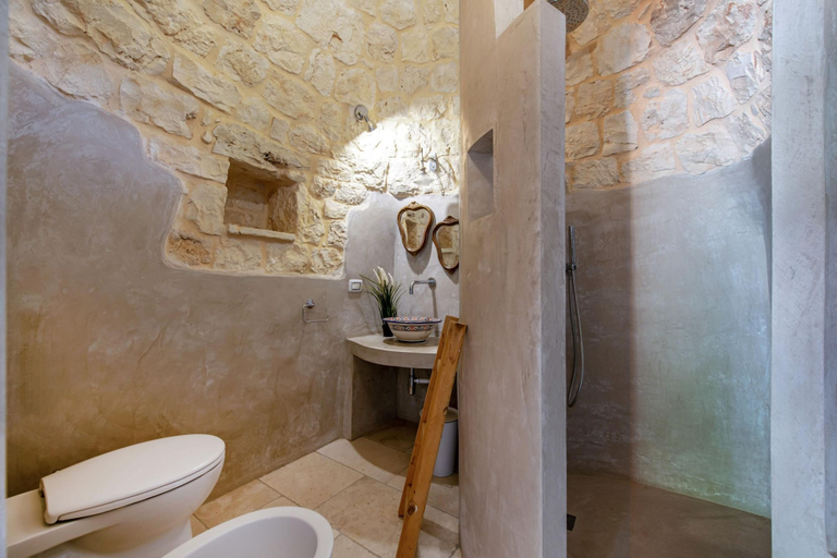 Room 2, Trullo Fedele Grande125, Brindisi