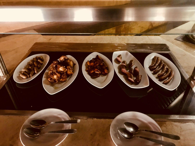Food & Drinks 5, Pefaco Hotel Maya Maya, Brazzaville