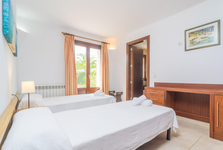 Room 2, Ca N Estel in Santany, Baleares