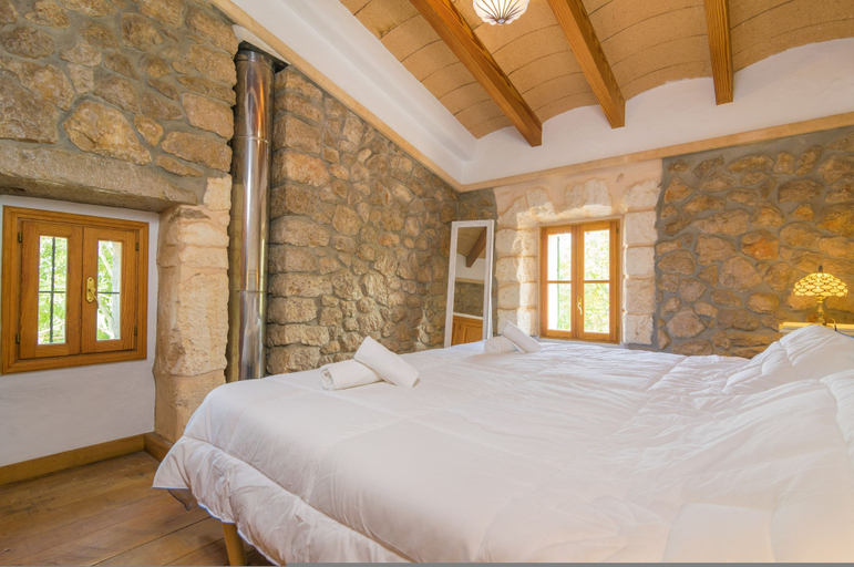 Room 5, Son Paparra in Inca With 2 Bedrooms and 2 Bathrooms, Baleares