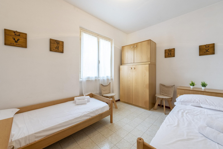 Room 4, Peaceful Apartment In Deiva Marina, La Spezia