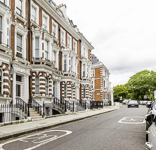 Exterior & Views 2, Charming Kensington Apartment, London
