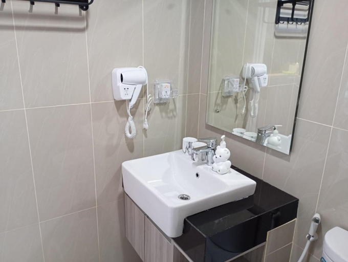 Bathroom 5, SleepRest @ Nuvasa Bay, Batam