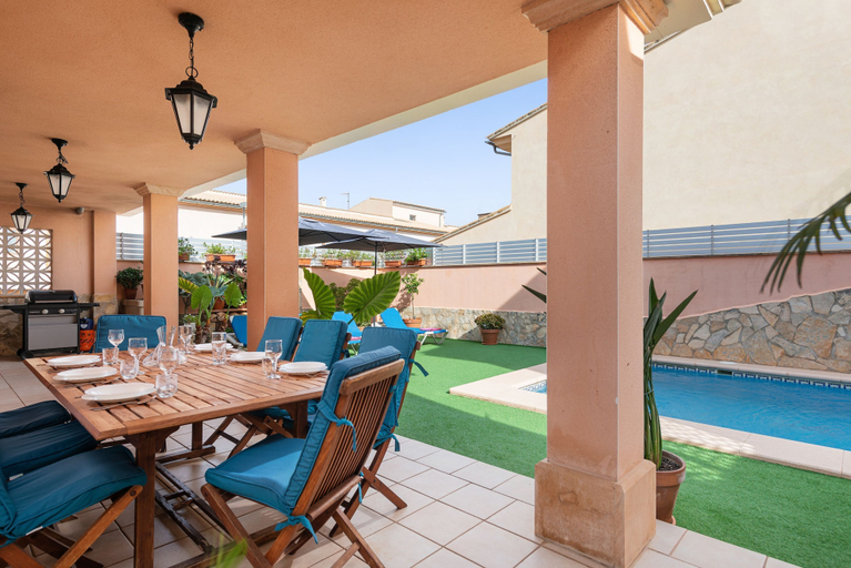 Room 4, Cas Barber in Muro With 4 Bedrooms and 3 Bathrooms, Baleares