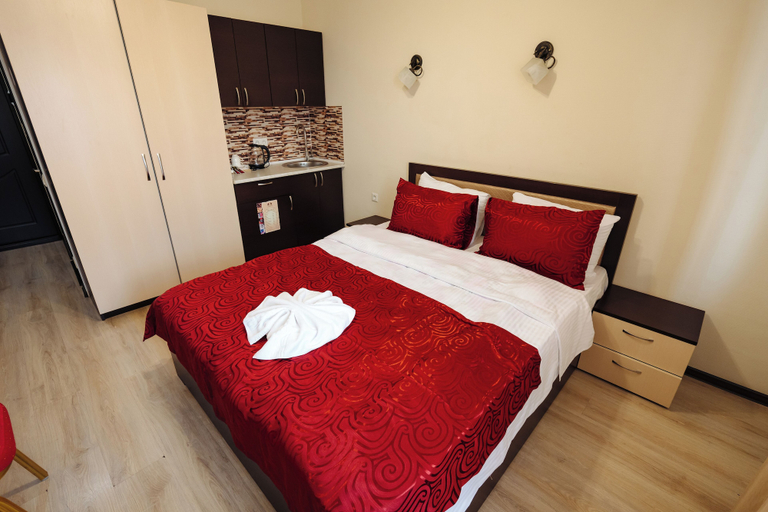 Bedroom 2, Lolo's Bliss Hotel