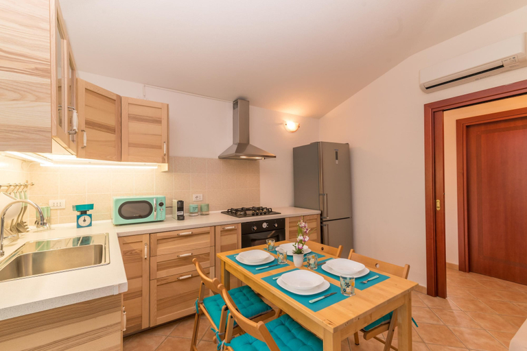 Room 4, Glori House 50mt From Marina di Olbia, Olbia-Tempio