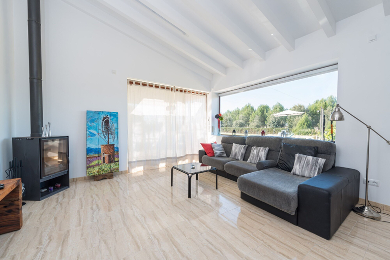 Room 5, Es Serral in Sa Pobla, Baleares