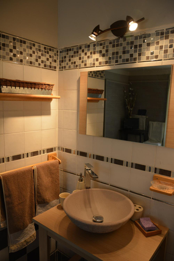 Bathroom 3, Hotel & Restaurant Le Chalvet, Hautes-Alpes