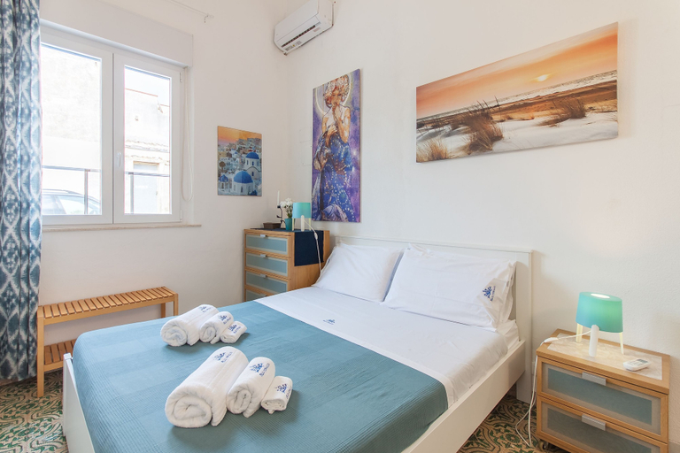 Room 5, Alcamo Pool House in Alcamo Marina, Trapani