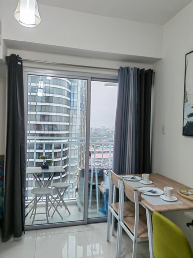 Dining Room 1