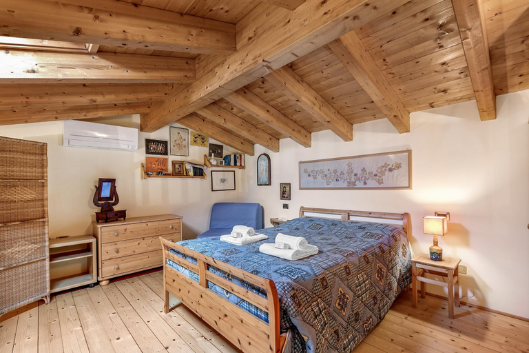 Room 3, Grotten Loft in Toscolano Maderno, Brescia