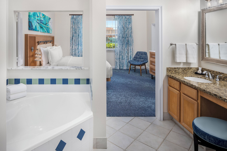 Bathroom 5, Harborside Resort & Vacation Rentals at Atlantis
