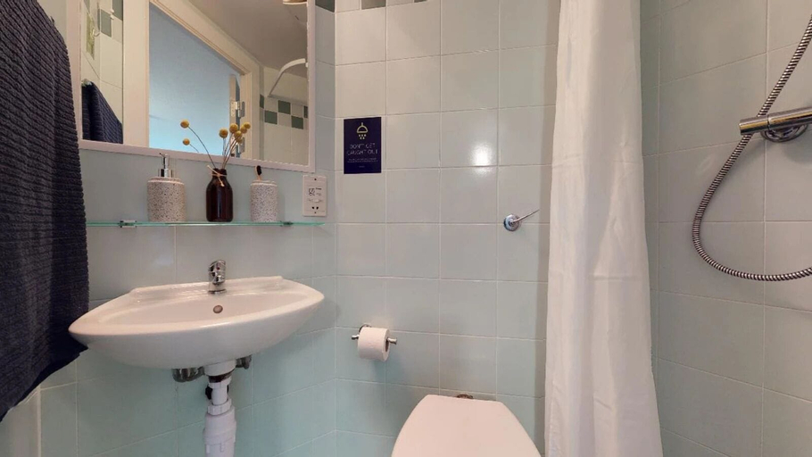 Bathroom, Manchester Gardens, Manchester