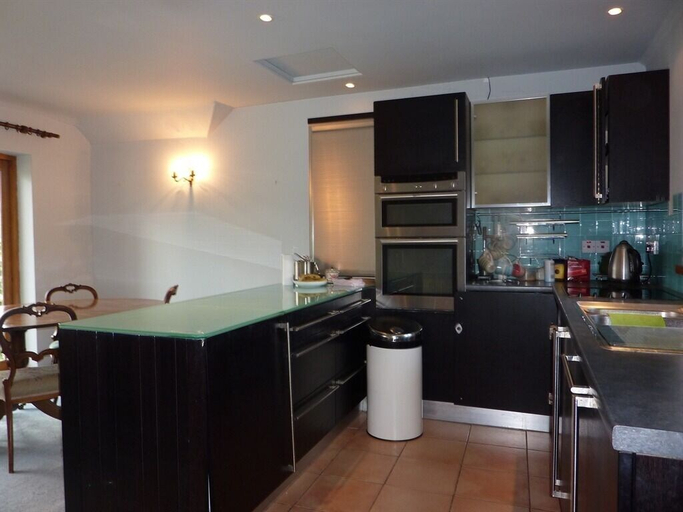 Others 4, Bed and Breakfast Dunsfold, Surrey