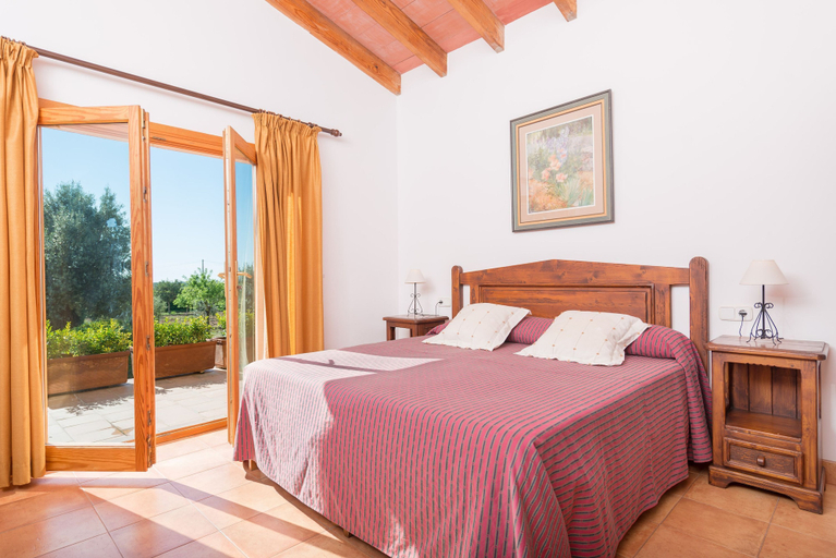 Room 2, Sa Conca in Manacor With 6 Bedrooms and 4 Bathrooms, Baleares