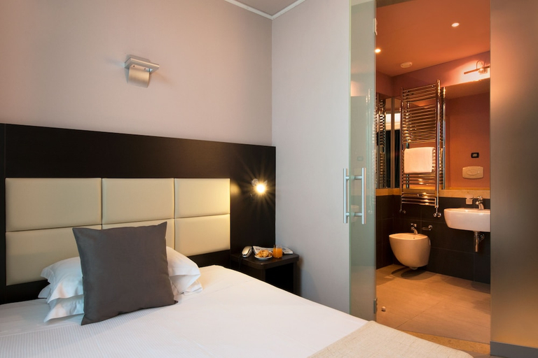 Bedroom 2, Hotel Villa Ducale Parma, Parma