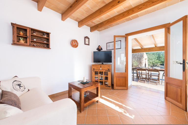 Room 4, H Rreo in Campos With 3 Bedrooms and 2 Bathrooms, Baleares