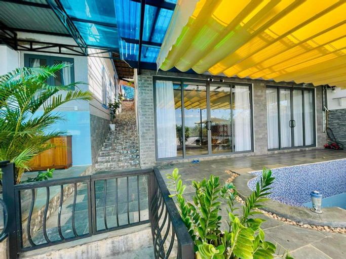 Skyview Homstay & Coffee, Kon Tum