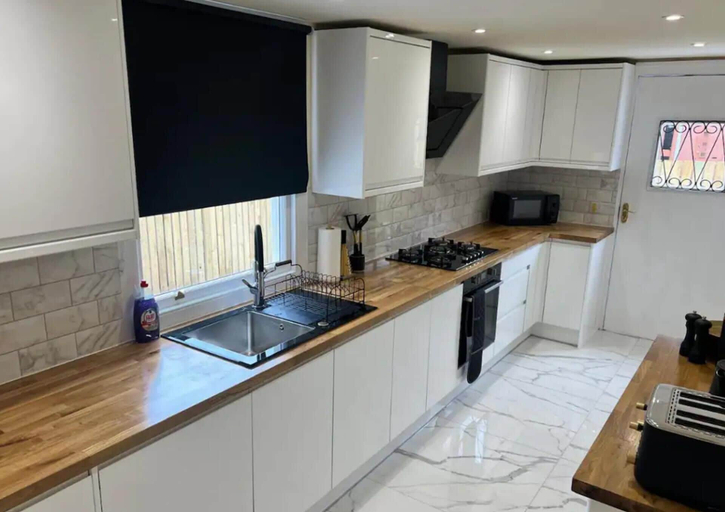 Others 3, Glasgow Central Paradise - Spacious 3- Bed House, Glasgow