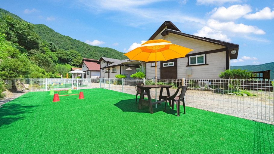 Others 3, Gapyeong Between Sky and Earth Pension, Gapyeong