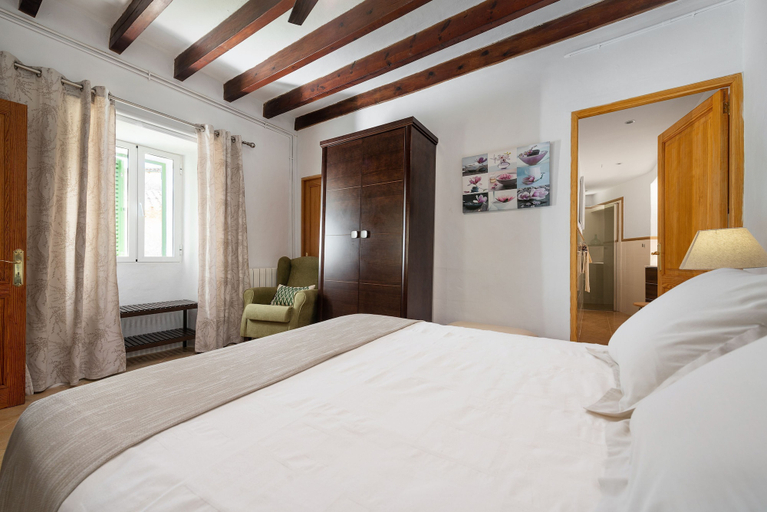 Room 4, C an Pieres in Esporles, Baleares
