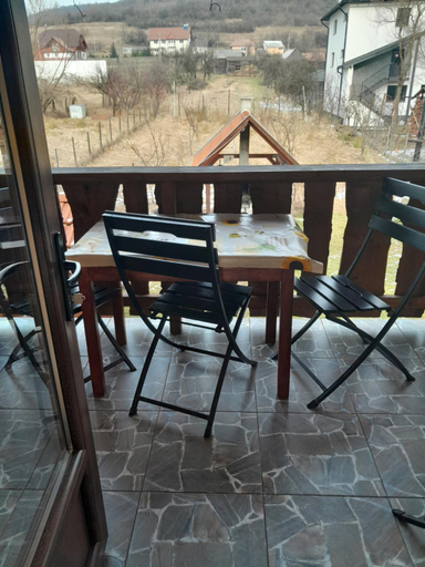 Others 4, Apartamente Ambrus Praid, Praid