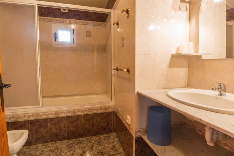 Room 5, Sa Cunia in Campos With 3 Bedrooms and 2 Bathrooms, Baleares