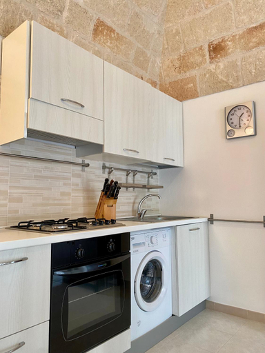 Others 4, Chez Isabelle - Puglia Mia Apartments, Bari